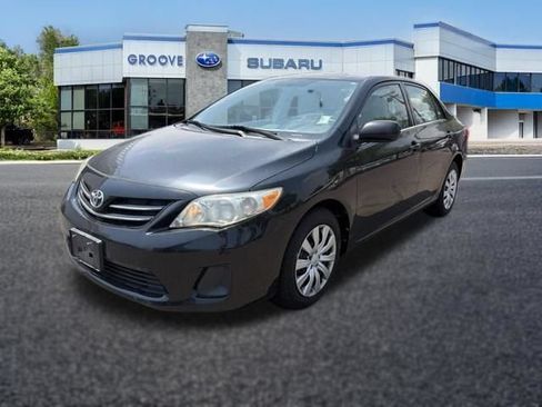 Used 2013 Toyota Corolla LE FWD image 1