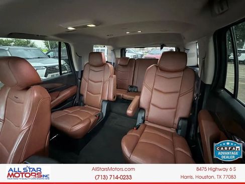 Used 2015 Cadillac Escalade Luxury AWD/4WD image 18