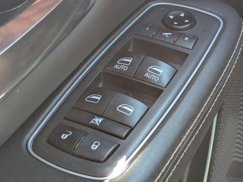 Used 2021 RAM 1500 Limited AWD/4WD image 29