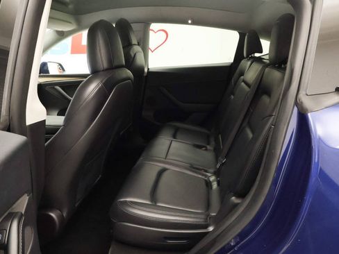 Used 2022 Tesla Model Y Long Range AWD/4WD image 14