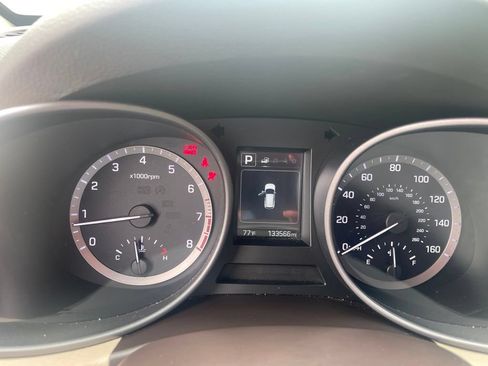 Used 2017 Hyundai Santa Fe Sport AWD/4WD image 8