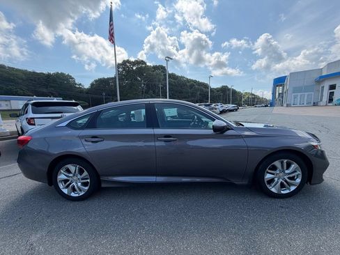 Used 2018 Honda Accord LX image 6