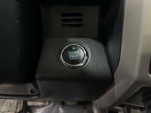 Used 2019 Ford F150 Lariat AWD/4WD image 21