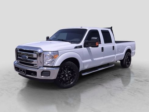 Used 2015 Ford F250 XLT RWD image 1