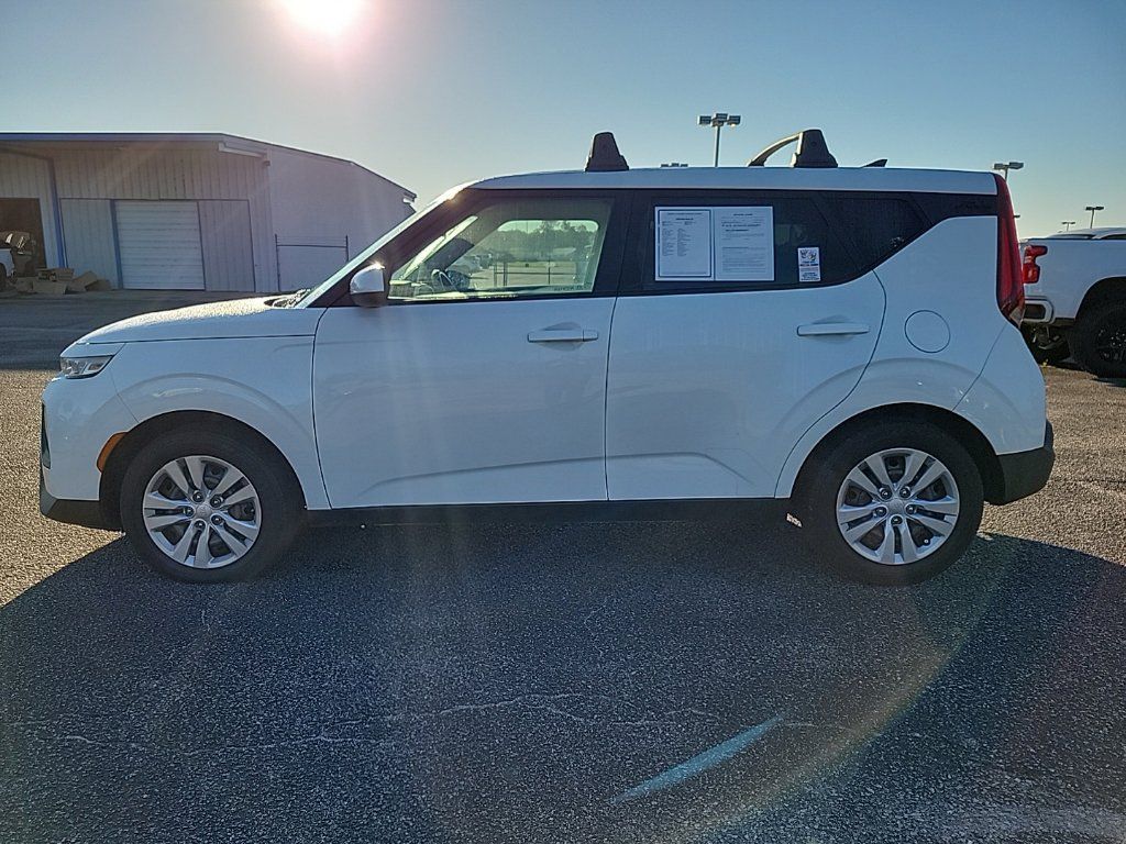 Used 2020 Kia Soul LX FWD image 4