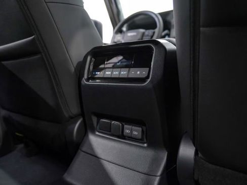 Used 2025 Toyota Land Cruiser image 67