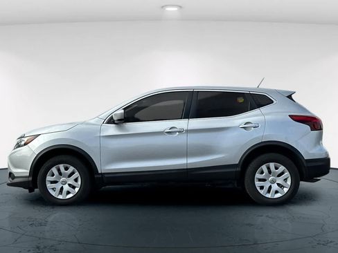 Used 2018 Nissan Rogue Sport S AWD/4WD image 9