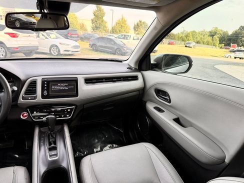 Used 2021 Honda HR-V EX-L image 23