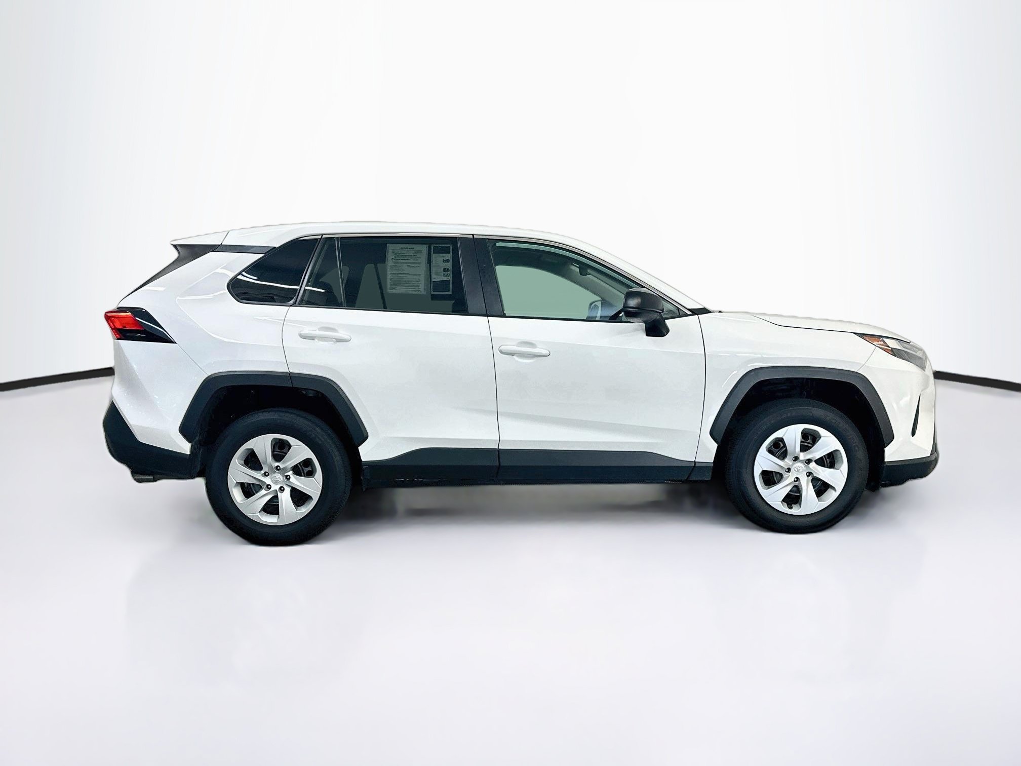 Used 2025 Toyota RAV4 LE AWD/4WD image 10