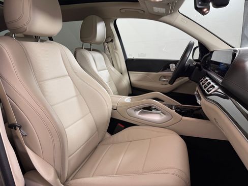 Used 2022 Mercedes-Benz GLS 450 4MATIC image 26