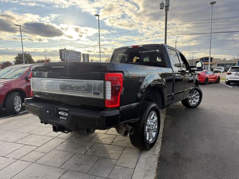 Used 2017 Ford F350 Platinum w/ Platinum Ultimate Package image 6