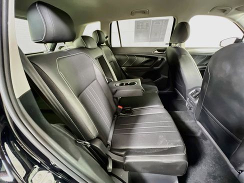 Used 2023 Volkswagen Tiguan SE AWD/4WD image 25