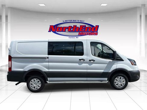 Used 2025 Ford Transit 250 Low Roof w/ Exterior Upgrade Package RWD image 8