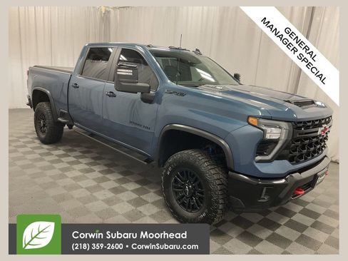 Used 2024 Chevrolet Silverado 2500 ZR2 w/ Technology Package image 1