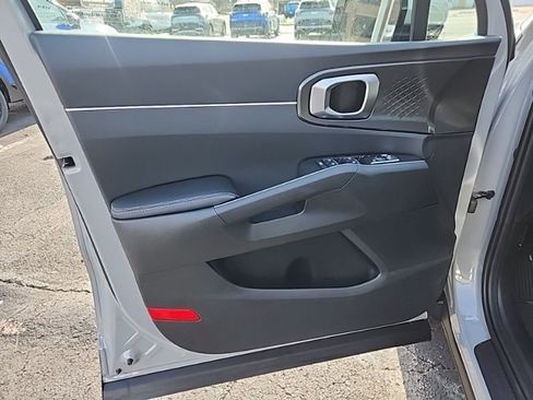 New 2026 Kia Sorento S w/ S Panoramic Sunroof Package image 23