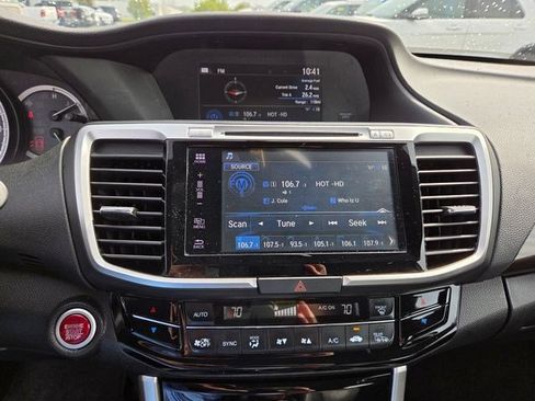 Used 2017 Honda Accord EX-L image 5