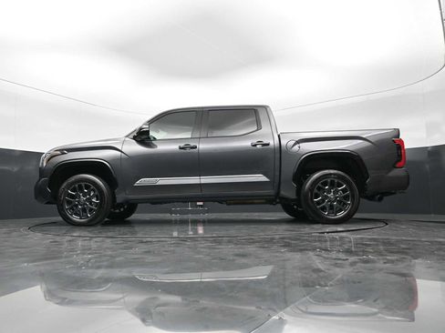 Used 2025 Toyota Tundra Platinum AWD/4WD image 33