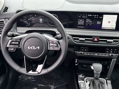 New 2026 Kia Seltos EX image 12