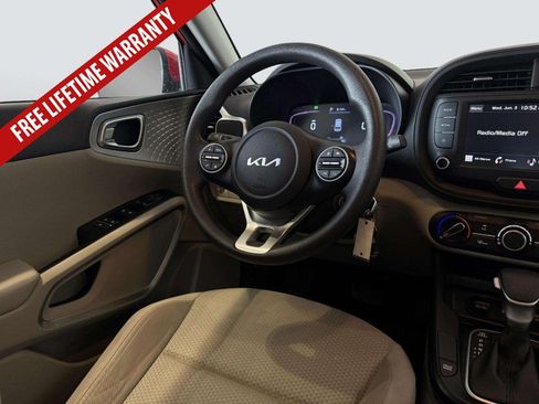 Used 2024 Kia Soul LX w/ Option Group 015 FWD image 19