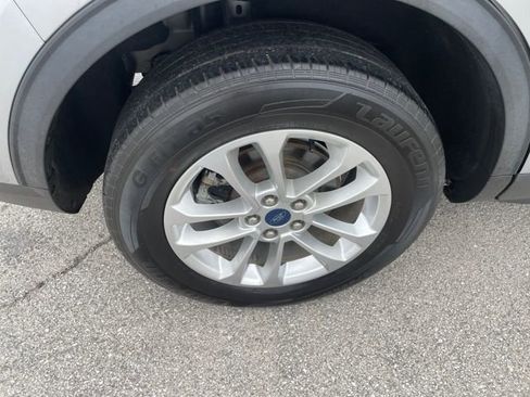 Used 2022 Ford Escape SE image 16