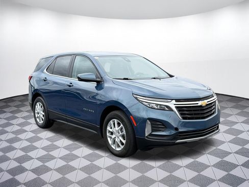 Used 2024 Chevrolet Equinox LT FWD image 7