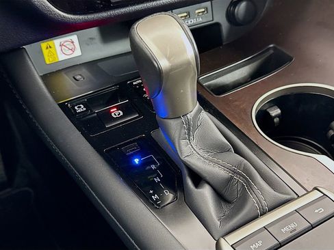 Certified 2022 Lexus RX 350 FWD w/ Premium Package image 17