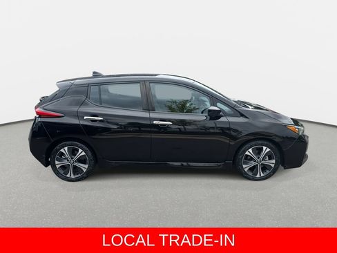 Used 2022 Nissan Leaf SV w/ SV Technology Package FWD image 4