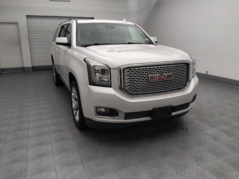 Used 2017 GMC Yukon XL Denali w/ Open Road Package AWD/4WD image 14