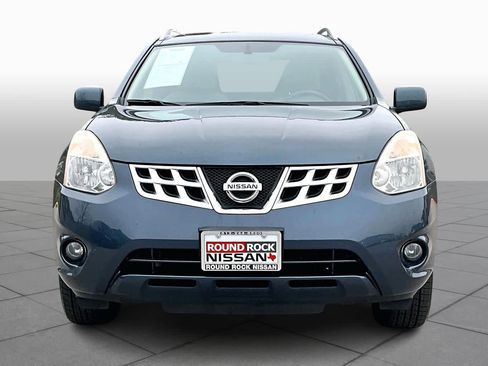 Used 2013 Nissan Rogue SV w/ Premium Pkg image 3