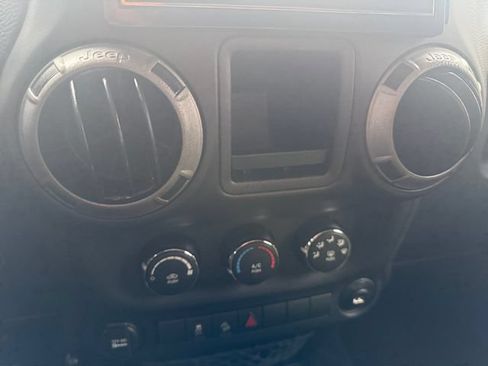Used 2016 Jeep Wrangler Sport w/ Trailer Tow Group AWD/4WD image 13