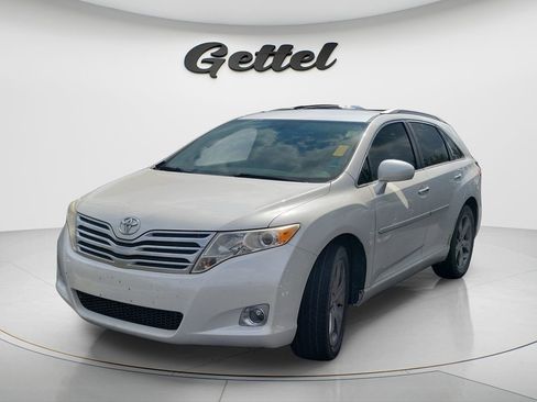 Used 2011 Toyota Venza w/ Premium Pkg #2 FWD image 1