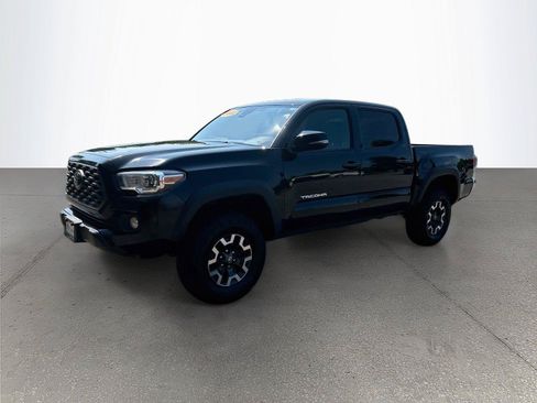 Used 2022 Toyota Tacoma TRD Off-Road RWD image 8