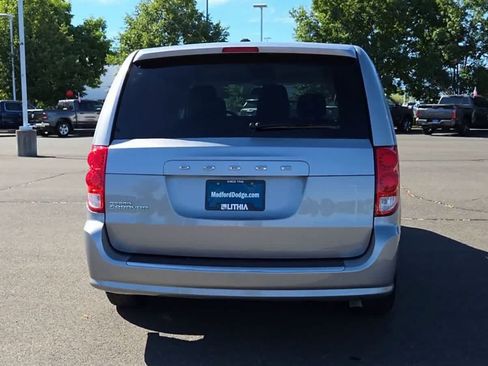 Used 2017 Dodge Grand Caravan SE w/ Power Window Group FWD image 7