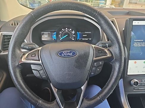 Used 2024 Ford Edge SEL AWD/4WD image 4