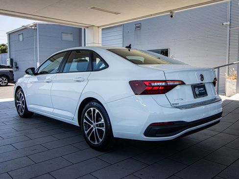 Used 2024 Volkswagen Jetta Sport FWD image 14