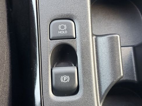 Used 2025 Toyota Corolla SE FWD image 31