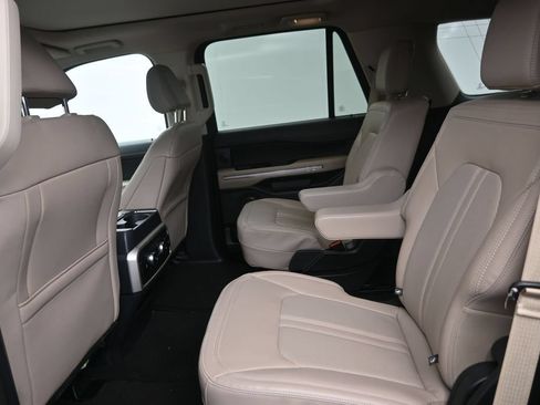 Used 2023 Ford Expedition Limited RWD image 14