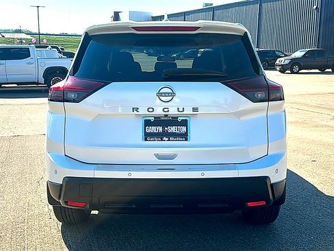 New 2026 Nissan Rogue SV w/ Cold Weather Package image 7