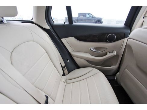 Used 2016 Mercedes-Benz GLC 300 image 9