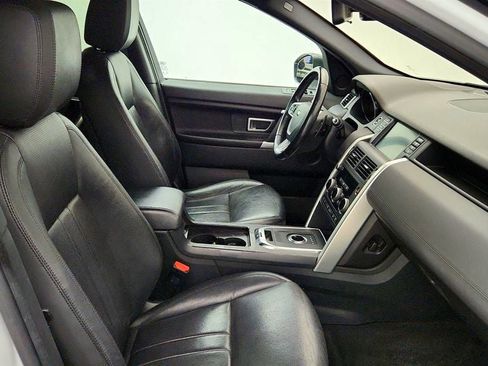 Used 2018 Land Rover Discovery Sport SE AWD/4WD image 24