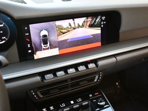 Used 2022 Porsche 911 Carrera 4S image 59