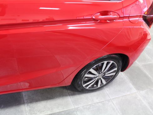 Used 2015 Honda Fit EX image 34