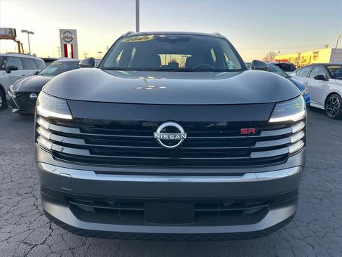 Used 2025 Nissan Kicks SR image 8