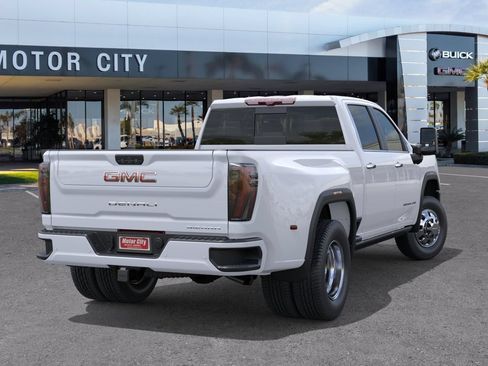 New 2026 GMC Sierra 3500 Denali w/ Denali Reserve Package AWD/4WD image 4