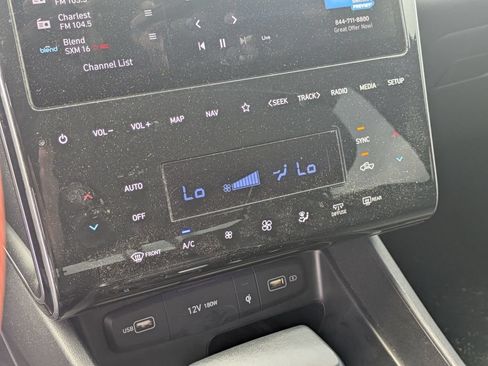 Used 2022 Hyundai Santa Cruz Limited AWD/4WD image 25