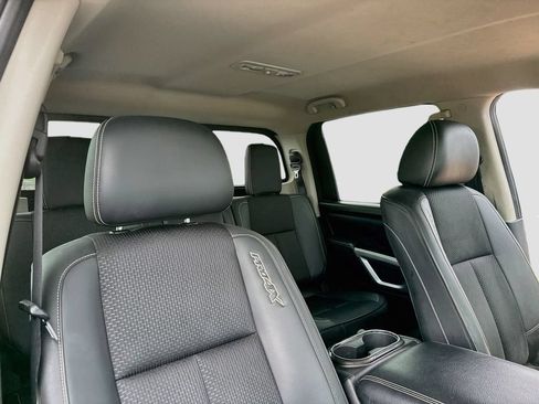 Used 2017 Nissan Titan PRO-4X AWD/4WD image 21