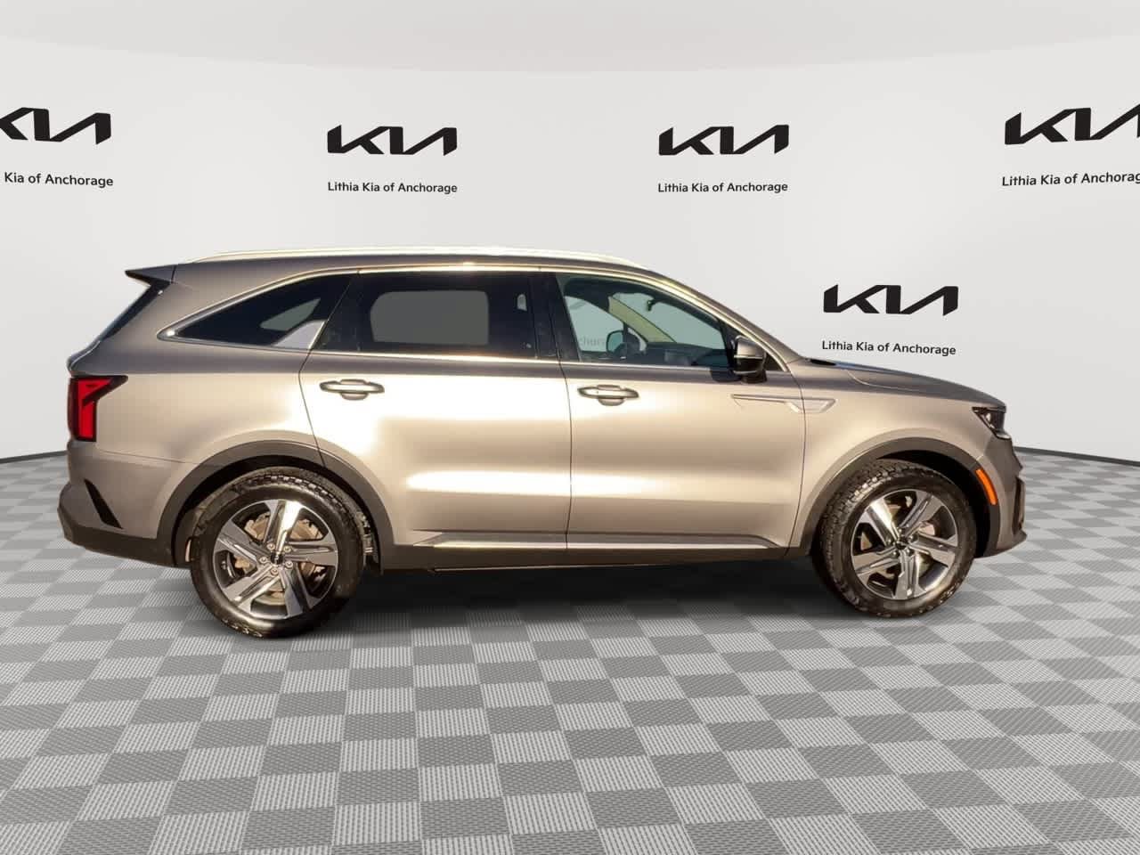 Certified 2023 Kia Sorento EX AWD/4WD image 2