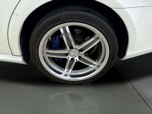 Used 2008 Mercedes-Benz CLS 550 w/ P1 Pkg image 19