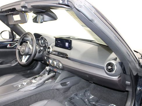 Used 2025 MAZDA MX-5 Miata RF Grand Touring RWD image 23