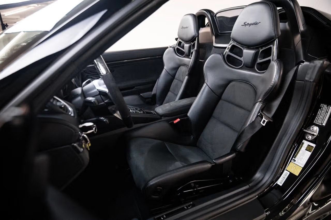 Certified 2022 Porsche 718 Boxster Spyder RWD image 5